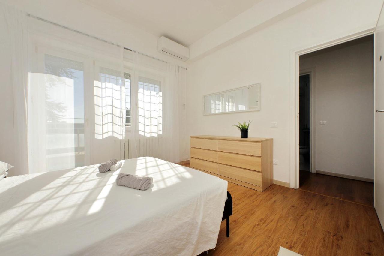 Zucchi Rooms Roma Esterno foto
