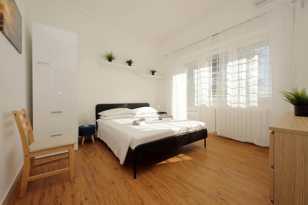 Zucchi Rooms Roma Esterno foto