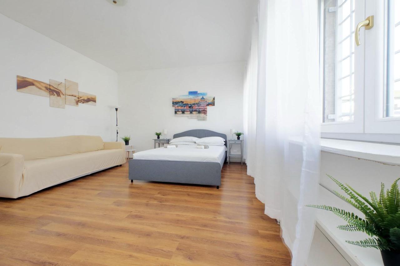 Zucchi Rooms Roma Esterno foto